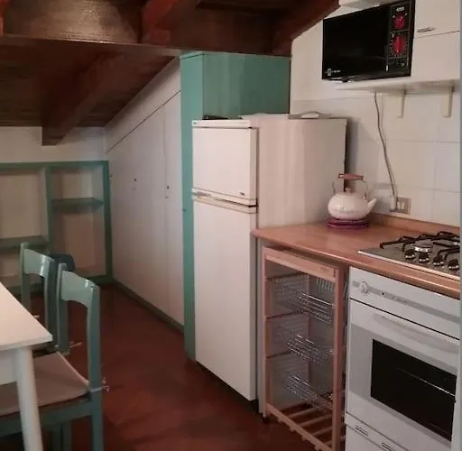 Artemisia Antique Fara Bergamo