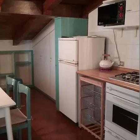 Artemisia Antique Fara Бергамо