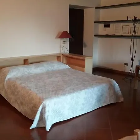 Апартаменти Artemisia Antique Fara *