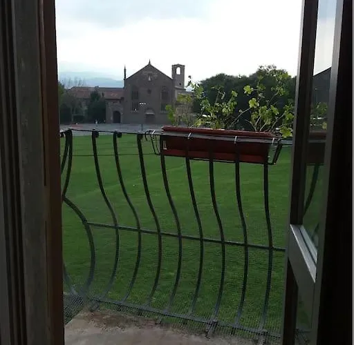 Artemisia Antique Fara * ברגמו